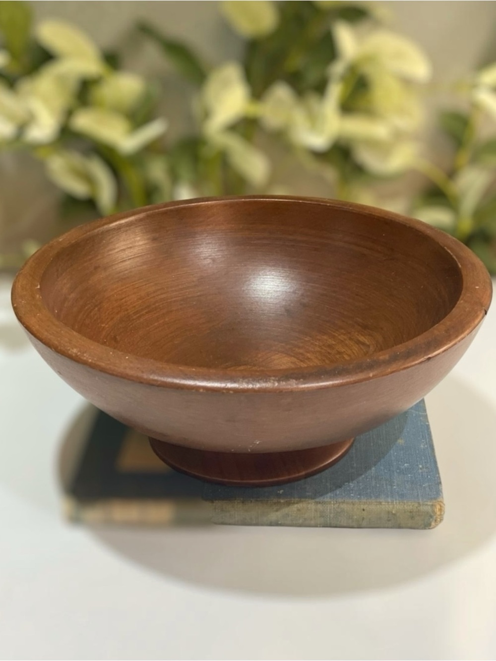 Vintage Wood Pedestal Bowl Mid Century Gorgeous Mahogany Grain Hand Turned